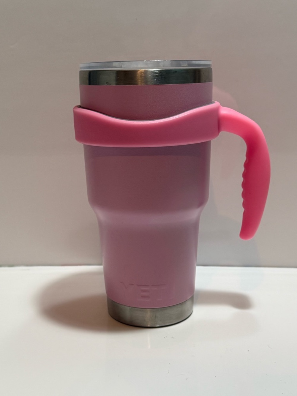 Yeti Rambler 30 oz tumbler Pink With Handle Anti Slip